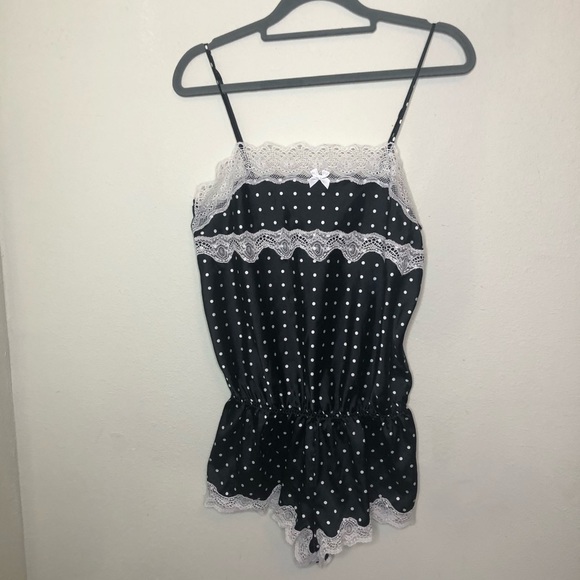 Victoria's Secret Other - Victoria’s Secret Black And White Polka Dot Lace R
